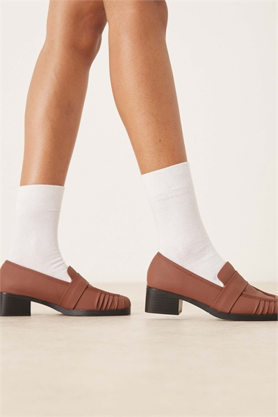 Лоферы Aarvi с квадратным носком артикул 147199706