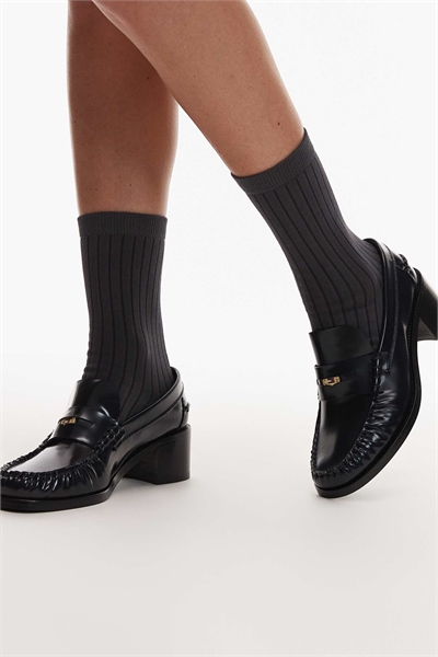 Лоферы с каблуком «патент» артикул 154164161