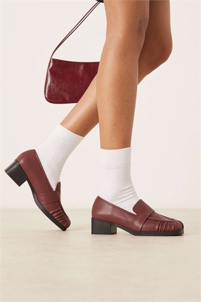 Лоферы Aarvi с квадратным носком артикул 147199711