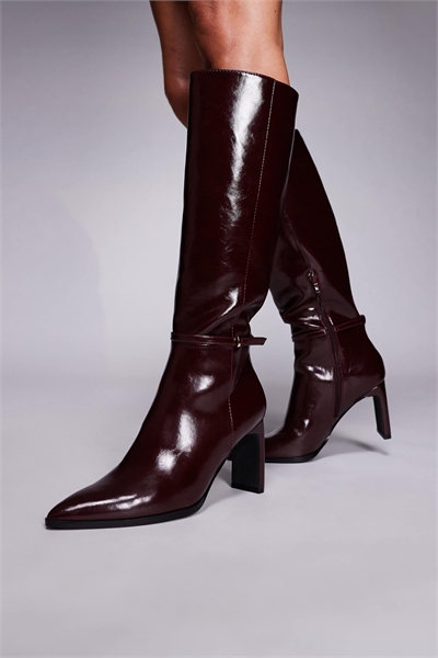 Ботинки до колен с ремешком на щиколотке, бордовые артикул 148780780