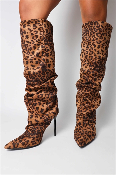 Хлопковые ботинки на каблуке с рюшами из замши с леопардовым принтом артикул 152998405