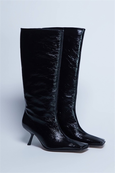 Кожаные ботфорты Scarlett Premium с квадратным носком, черного цвета артикул 149733303