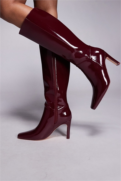 Ботинки на каблуке с квадратным носком, бордового цвета артикул 147588910