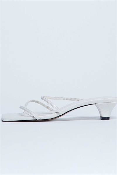 Туфли-муле Iva на низком каблуке с ремешками артикул 144913769