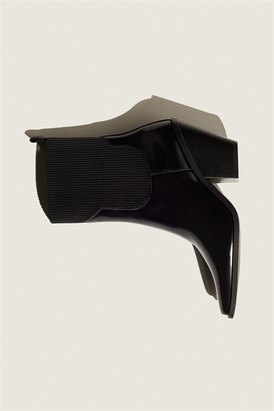 Заостренные сапоги артикул 1236685001