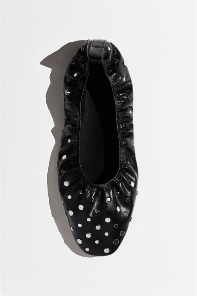 Балетки с деталями из шпилек артикул 1256305001