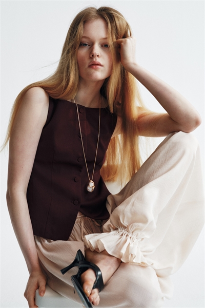 Приталенный жилет артикул 1328942002