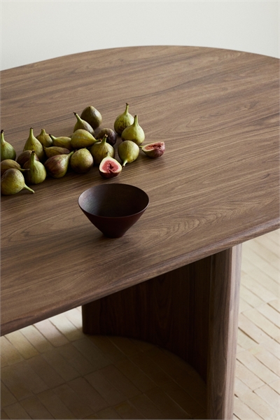 Большой обеденный стол артикул 1341716001