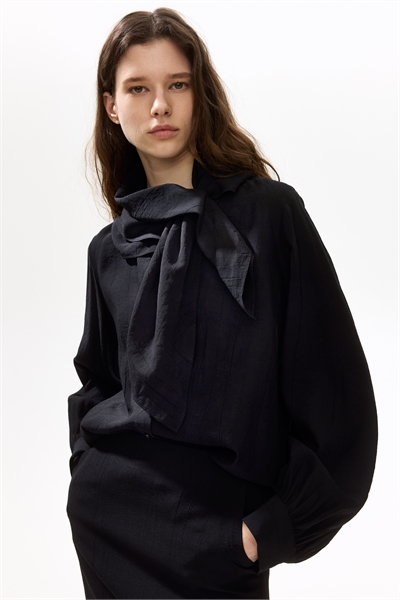 Рубашка с шарфом артикул 1345960001