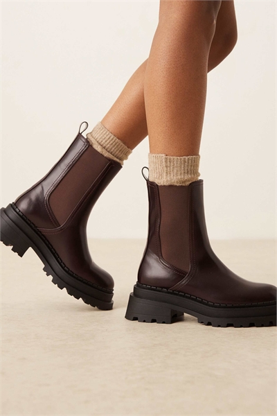 Ботинки-челси «Остин» с массивной подошвой артикул 147330236
