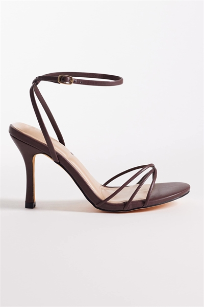 Сандалии на каблуке «Лолли» артикул 152710627