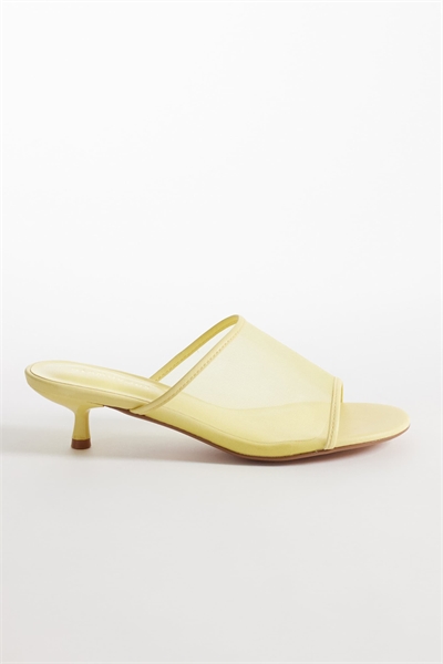 Сандалии из сетки на каблуке артикул 152317047