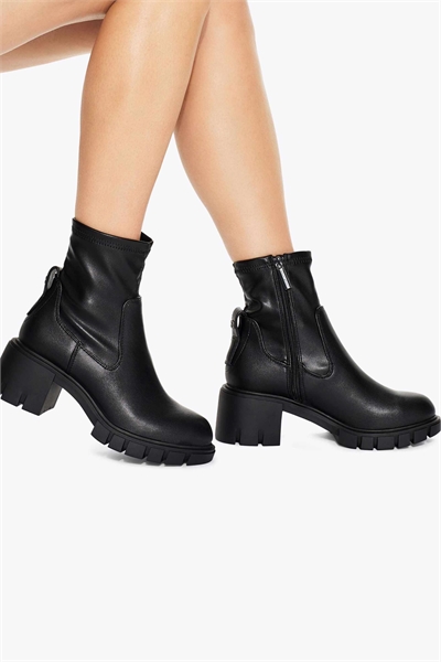 Ботинки до середины лодыжки с высоким голенищем артикул 154694884