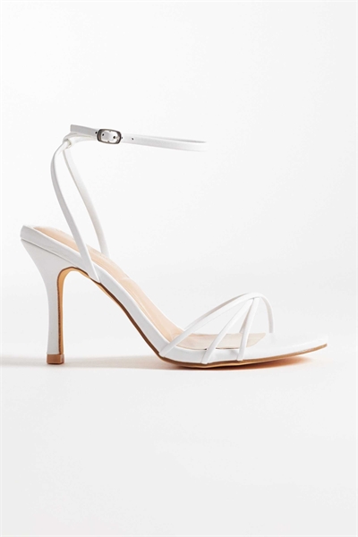 Сандалии на каблуке «Лолли» артикул 152710626