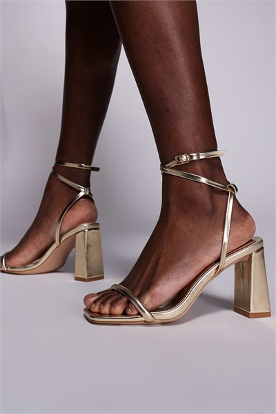 Сандалии Simmi London Citra на блочном каблуке артикул 153399158