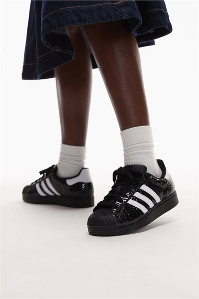 Кроссовки Superstar II с принтом под кожу крокодила артикул 149729620