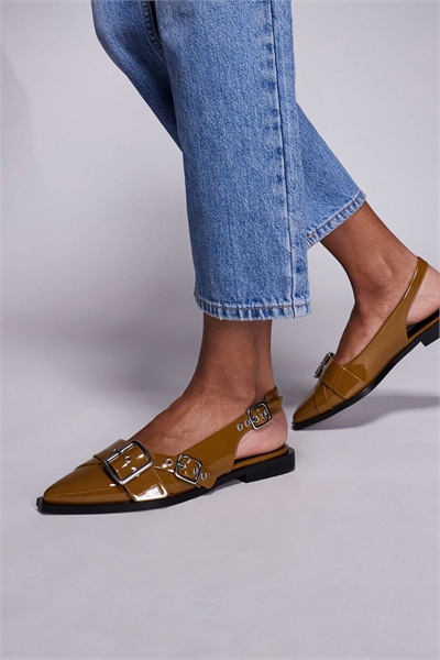 Туфли с ремешком на пятке и застежкой-пряжкой артикул 143438568