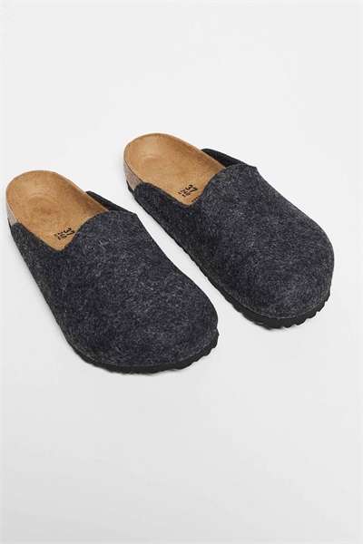 Универсальные домашние тапочки Amsterdam артикул 148517384