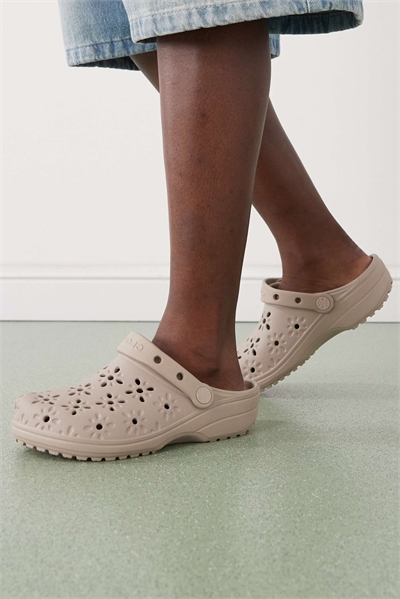 Классические сабо с цветочным вырезом артикул 154406437