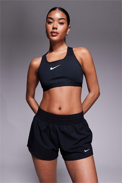 Шорты Nike One Training Dri-FIT средней длины (7,6 см) артикул 135760901