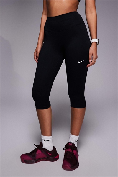Брюки-капри Nike One Training Dri-FIT артикул 150000107
