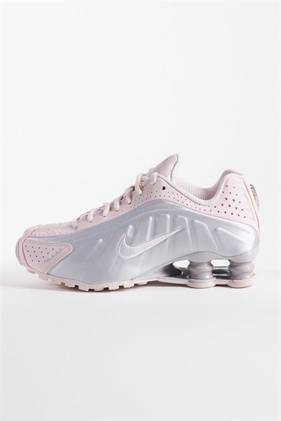 Кроссовки Shox R4 артикул 137317722