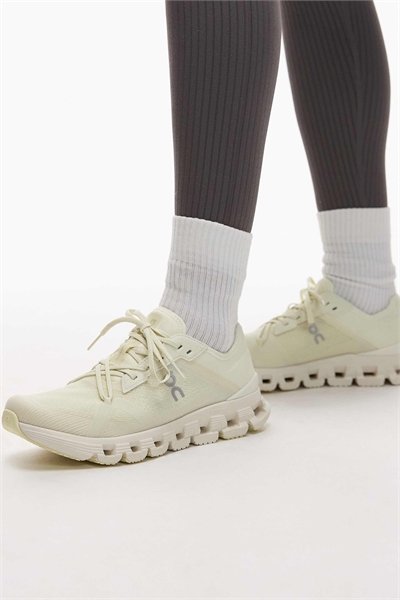 Тренажеры для подготовки к экзамену ON Cloud X 4 AD артикул 153021381