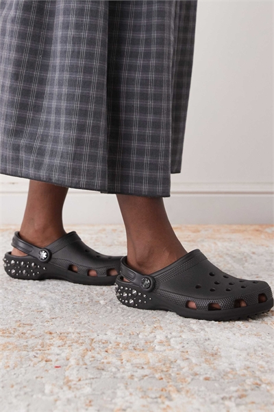 Классические сабо с заклепками артикул 150201569