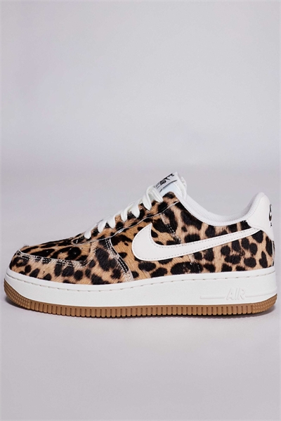 Кроссовки Air Force 1 '07 унисекс артикул 139792415