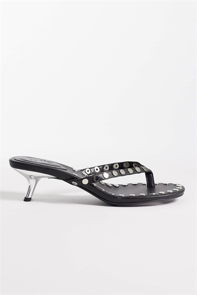 Стринги на низком каблуке с эксклюзивными заклепками артикул 154764154