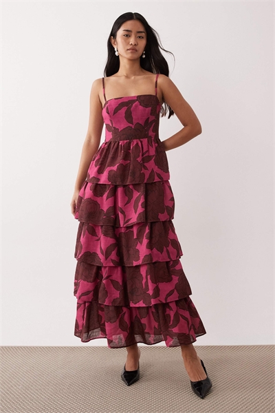 Платье-сарафан из смесовой ткани с многослойной юбкой и бретелями, коричневого и розового цветов с цветочным принтом артикул 153148909
