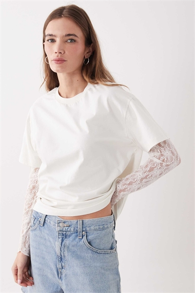 Футболка свободного кроя с кружевными рукавами артикул 155649156