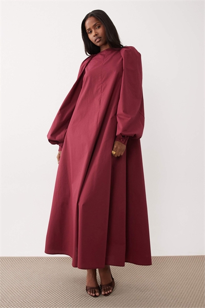 Макси-платье с объемными рукавами-баллонами бордового цвета артикул 154630814
