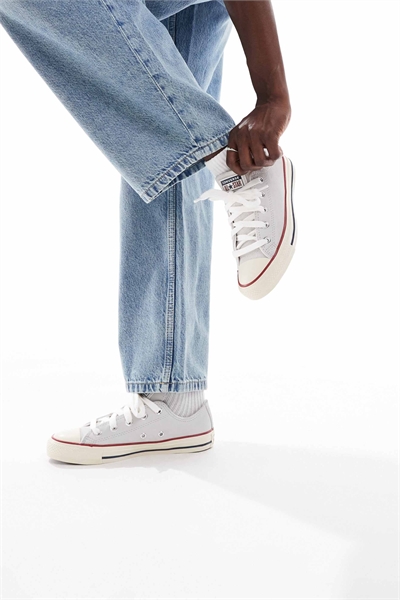 Кроссовки Chuck Taylor All Star Ox артикул 139009169