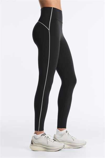 Светоотражающие удлиненные леггинсы до щиколотки с уплотненной вставкой в области голени артикул 156125656