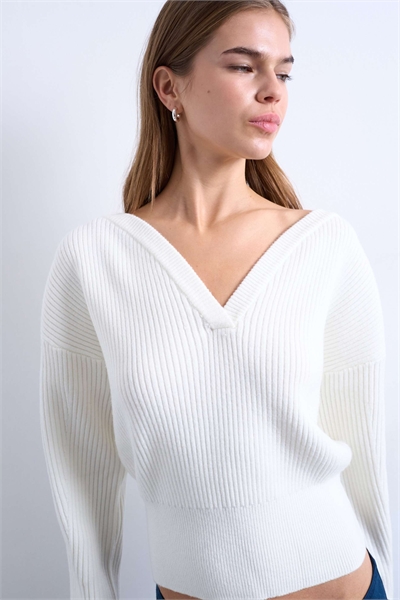 Свитер с V-образным вырезом и затягивающейся талией артикул 151481704