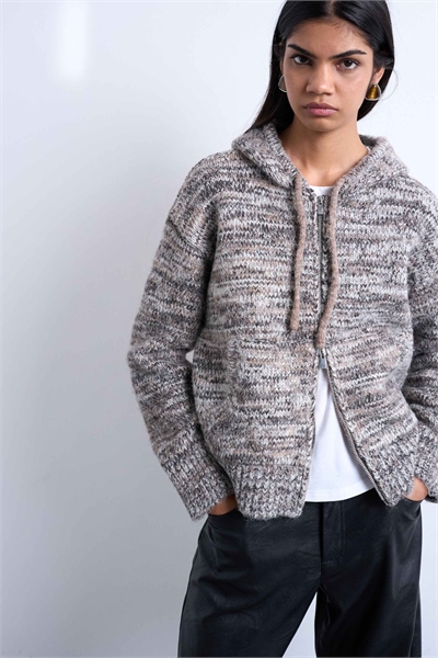 Толстовка из вязаной пряжи с сильным скручиванием артикул 147867628