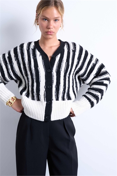 Кардиган с вертикальными полосками из трикотажа артикул 143754003