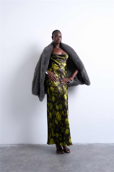 Макси-платье-комбинация с капюшоном артикул 149427475