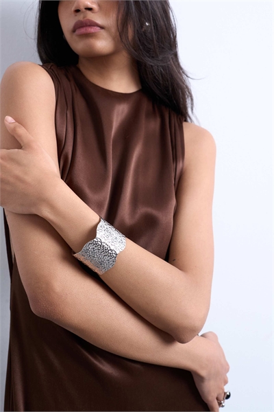 Браслет из нержавеющей стали с манжетой в стиле «хаммерд» от Bala артикул 151749629