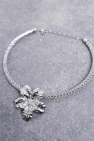 Ожерелье «Мэйв» с цветочным узором и стразами артикул 151334276