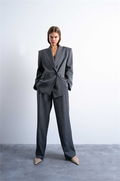 Брюки к костюму с плиссировкой и боковой пряжкой артикул 150082049