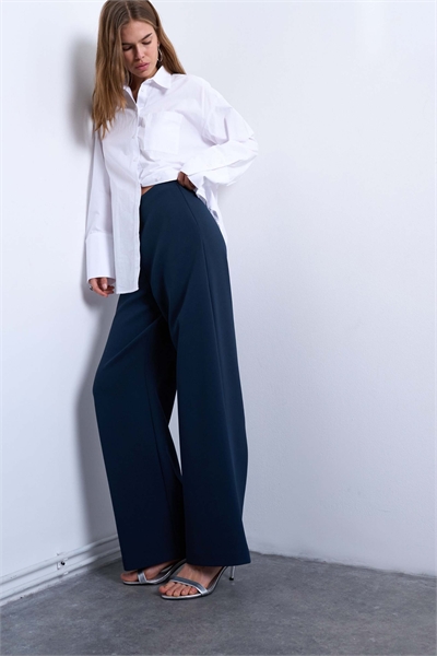 Чистые брюки с зауженным кроем артикул 148293147