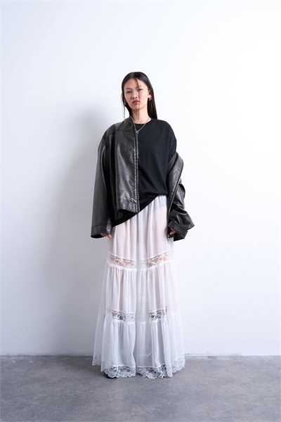 Прозрачное макси-платье с кружевными вставками артикул 149138110