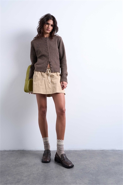 Мини-шорты с резинкой на талии артикул 148193364