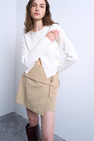 Мини-юбка с запахом артикул 145953183