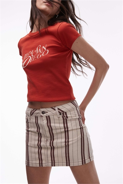 Мини-юбка из джинсовой ткани с оборками артикул 144074956