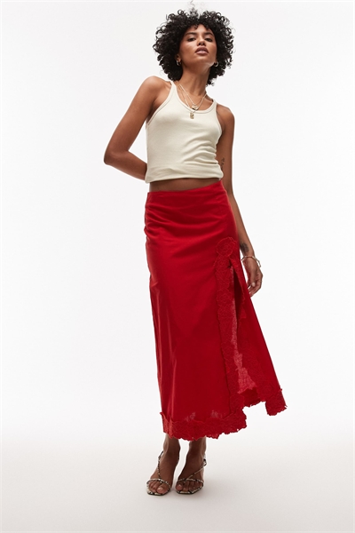 Юбка средней длины с ажурным цветочным узором и разрезом артикул 140140206