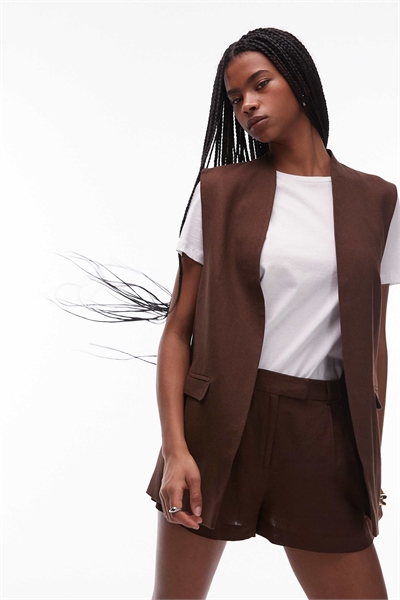 Льняной комплект с блейзером без рукавов артикул 140312584