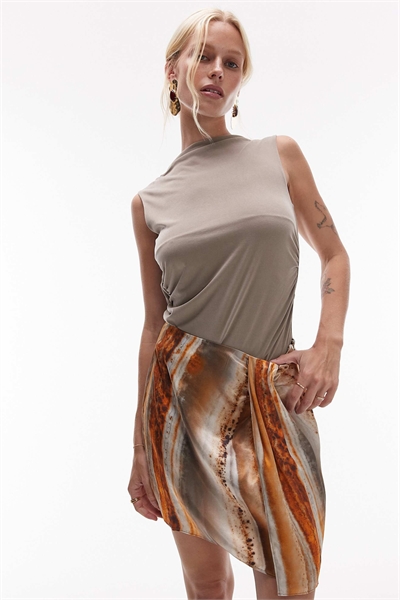 Короткая юбка артикул 143378431